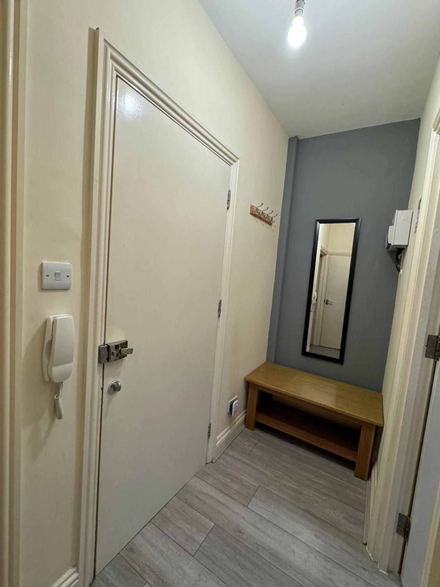 Lovely Flat In Camden Town Londra Esterno foto